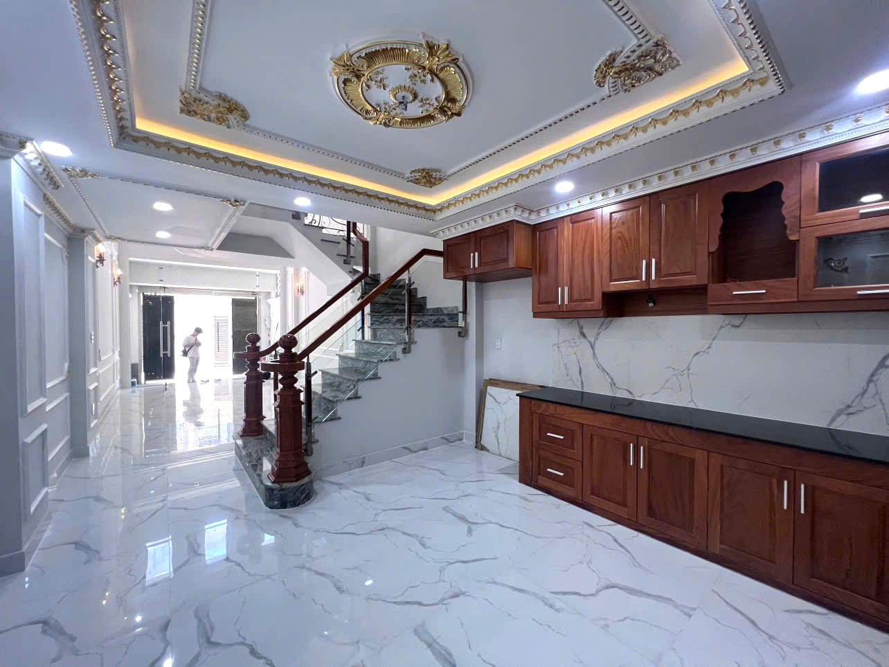 Siêu Phẩm Đẹp Lung Linh 5 Tầng 68m2 Gần Phạm Văn Đồng Linh Đông Thủ Đức Chỉ 8.7 tỷ Đẳng Cấp - Ảnh chính